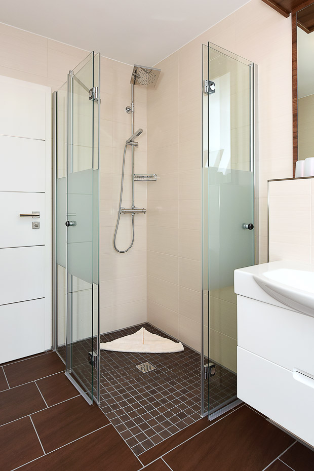 Ferienwohnung 12 - Badezimmer