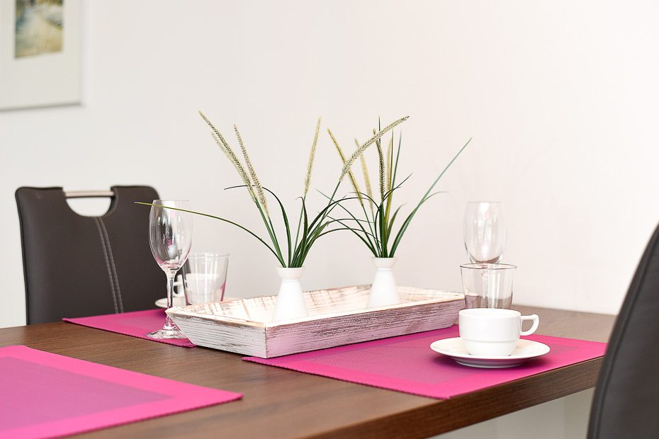 Ferienwohnung 12 - Wohnzimmer mit integriertem Küchenbereich