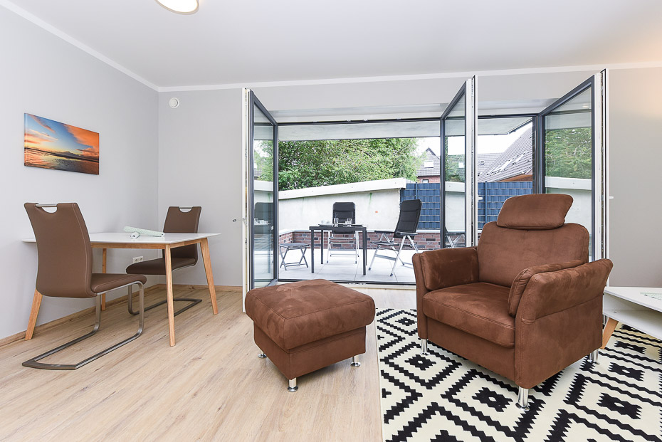 Ferienwohnung 14 - Wohnzimmer mit integriertem Küchenbereich