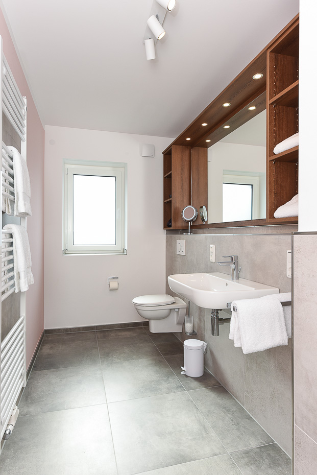 Ferienwohnung 18 - Badezimmer