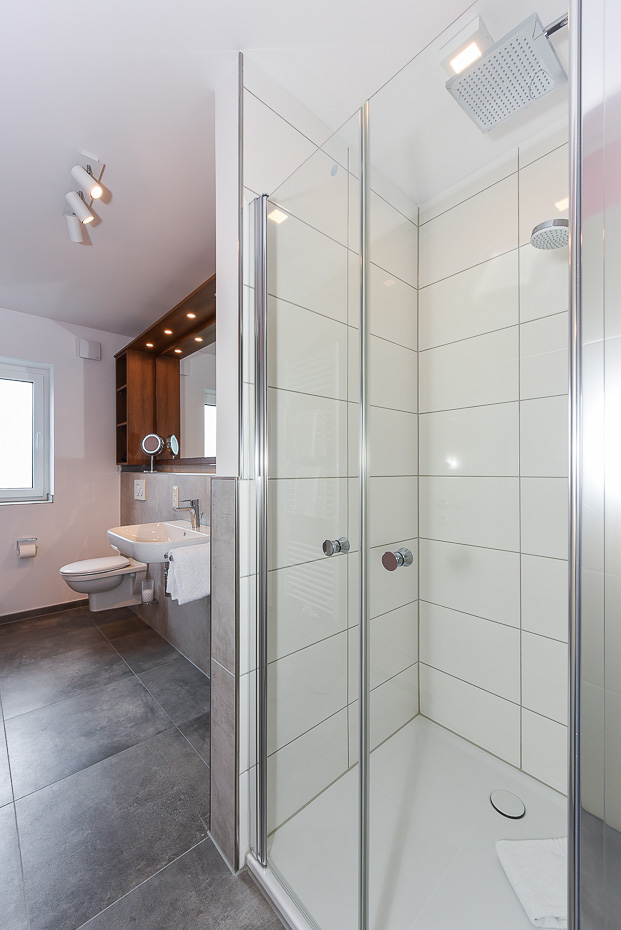Ferienwohnung 18 - Badezimmer