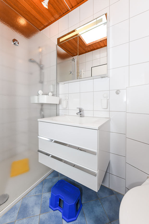 Ferienhaus „Wiggermann“ - Badezimmer