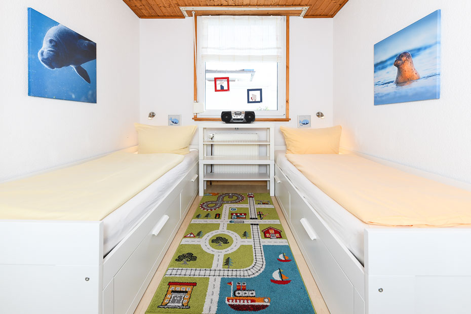Ferienhaus „Wiggermann“ - Schlafzimmer 2/Kinderzimmer