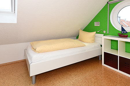 Ferienwohnung „Friesentraum“ - Schlafzimmer 2/Kinderzimmer