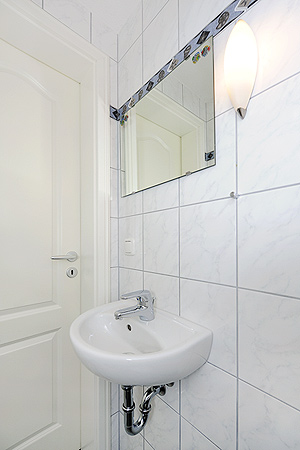 Ferienwohnung „Friesentraum“ - separates zweites WC