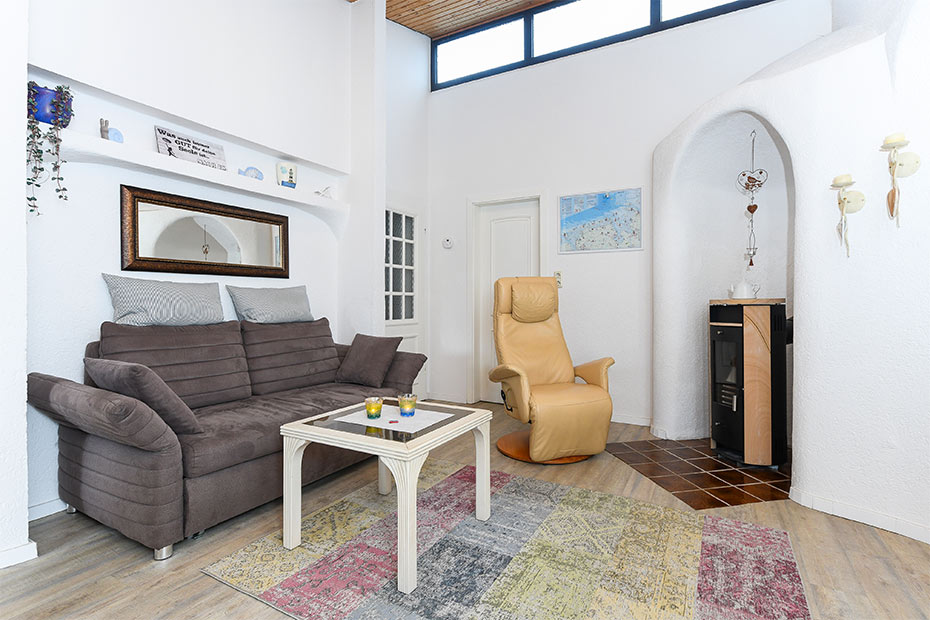 Ferienhaus „Nordseeschnecke“ - Wohnraum mit integrierter Küche