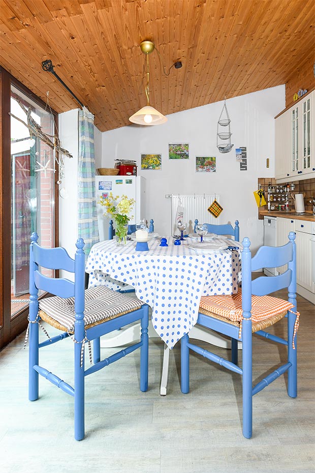 Ferienhaus „Nordseeschnecke“ - Wohnraum mit integrierter Küche