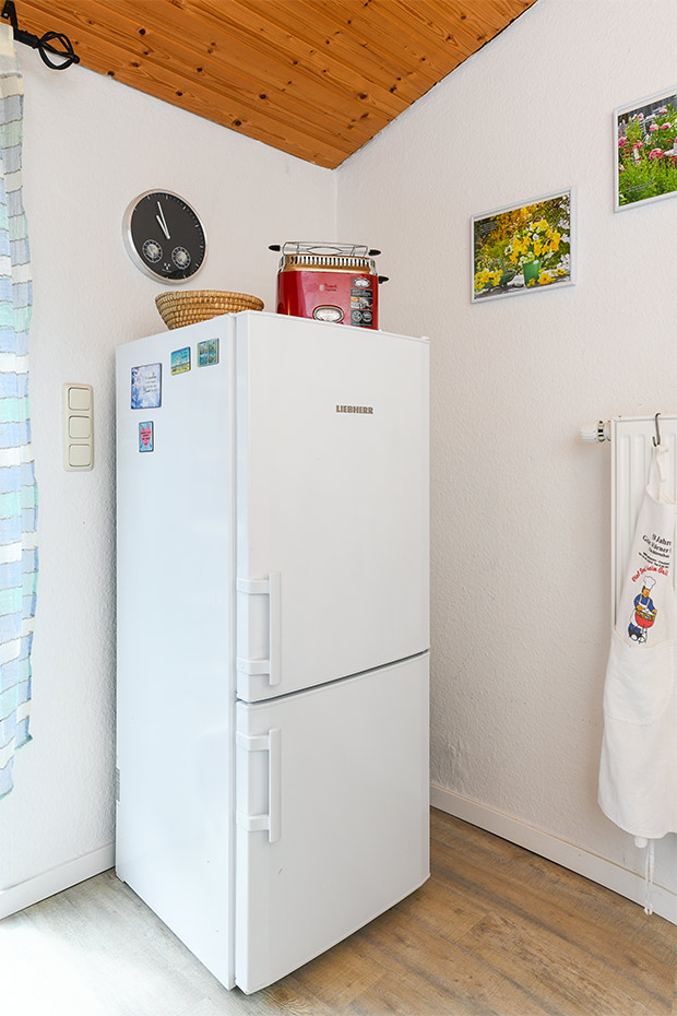 Ferienhaus „Nordseeschnecke“ - Wohnraum mit integrierter Küche