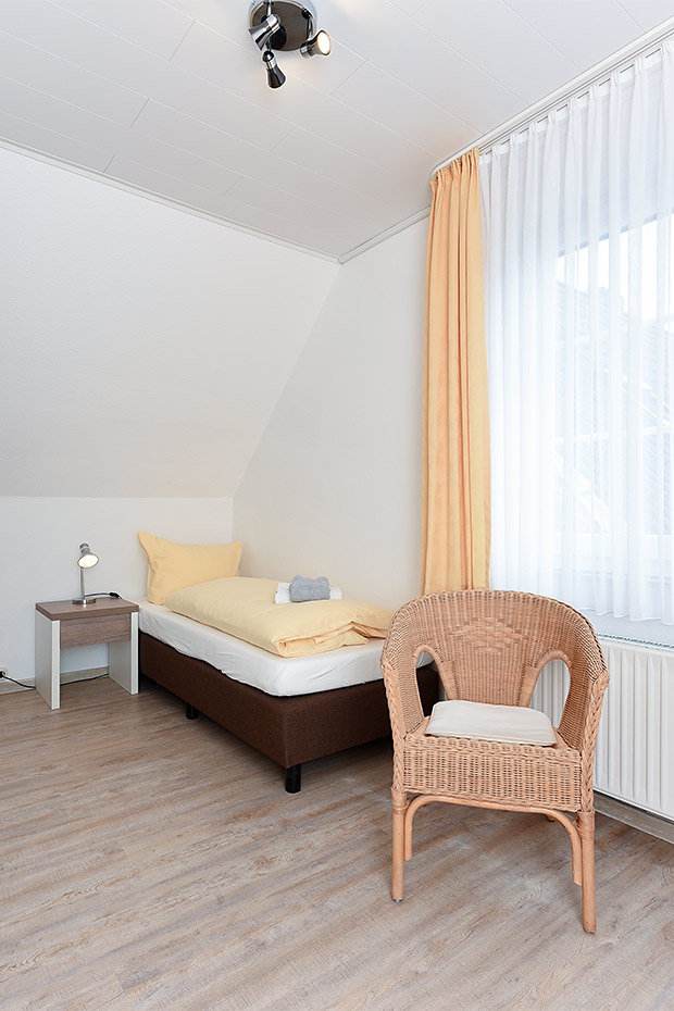 Ferienwohnung „Deichpanorama“ - Schlafzimmer 2/Kinderzimmer