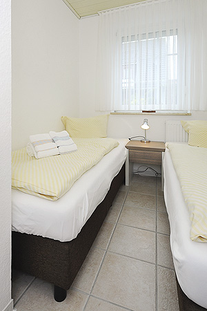 Ferienwohnung „Sonnensegel“ - Schlafzimmer 2/Kinderzimmer