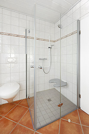 Ferienwohnung „Wellenreiter“ - Badezimmer