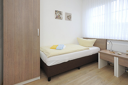 Ferienwohnung „Wellenreiter“ - Schlafzimmer 2/Kinderzimmer