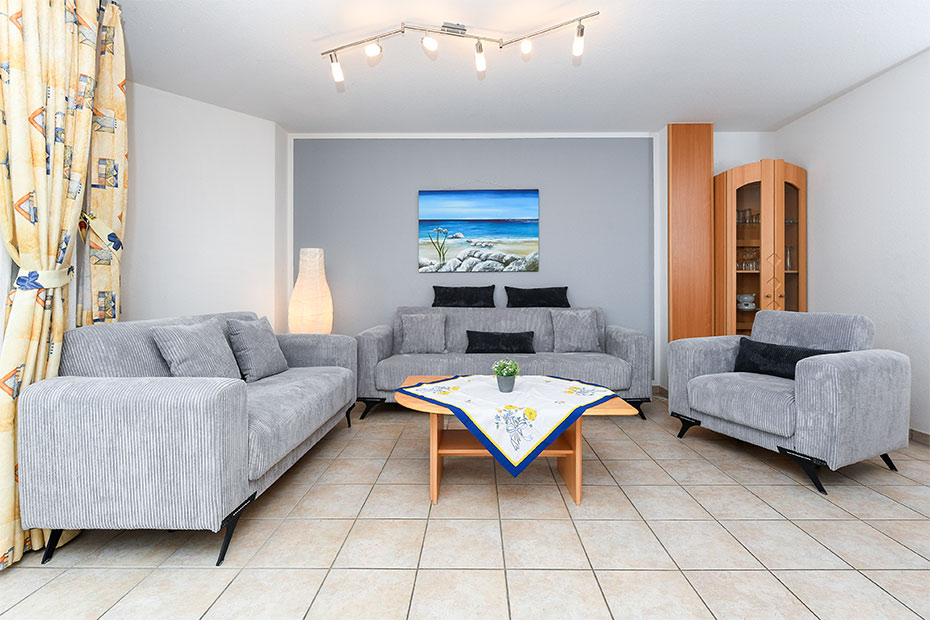 Ferienhaus „Pia“ - Wohnraum mit integrierter Küche