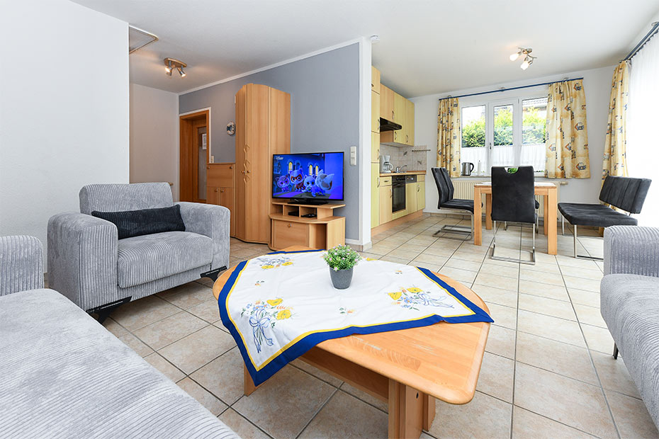 Ferienhaus „Pia“ - Wohnraum mit integrierter Küche