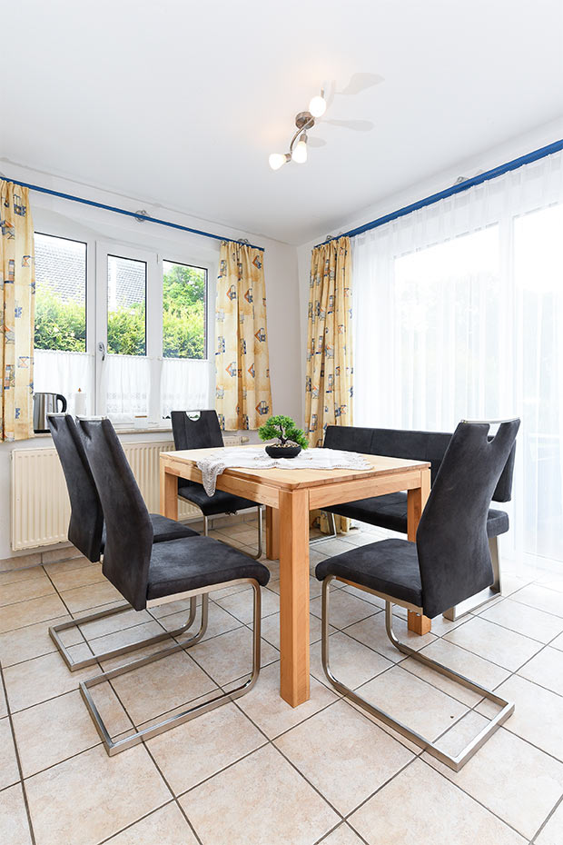 Ferienhaus „Pia“ - Wohnraum mit integrierter Küche