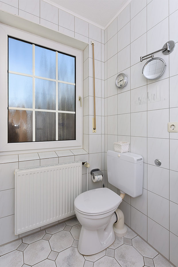 Ferienwohnung „Balthasar von Esens“ - Badezimmer