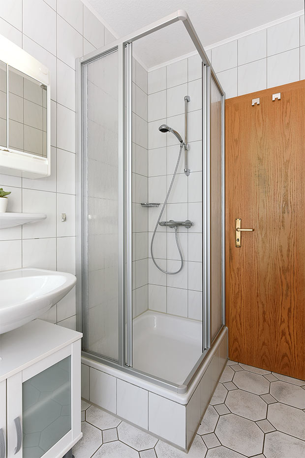 Ferienwohnung „Balthasar von Esens“ - Badezimmer