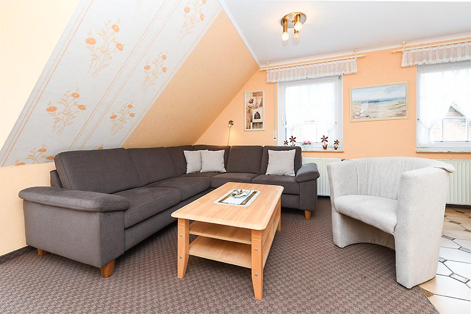 Ferienwohnung „Blackbeard“ - Wohnraum mit integrierter Küche