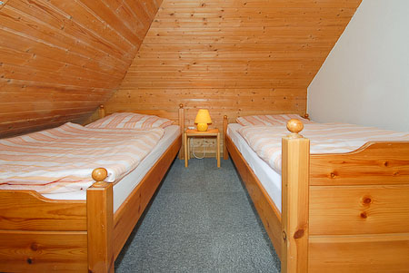 Ferienwohnung „Sissy“ - Schlafzimmer 2/Kinderzimmer