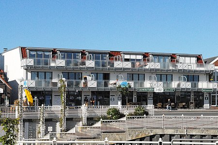 Foto des Ferienobjekts Ferienwohnungen auf dem „Promenadendeck“ in der „Residenz am Hafen“