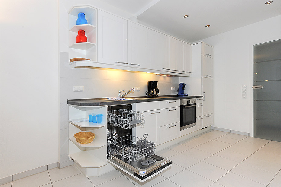 Ferienwohnung „Benser Nest“ - Wohnzimmer mit integriertem Küchenbereich