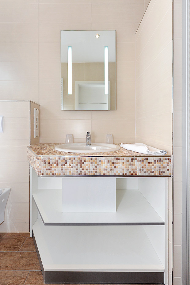 Ferienwohnung „Bullaugenkiek“ - Badezimmer