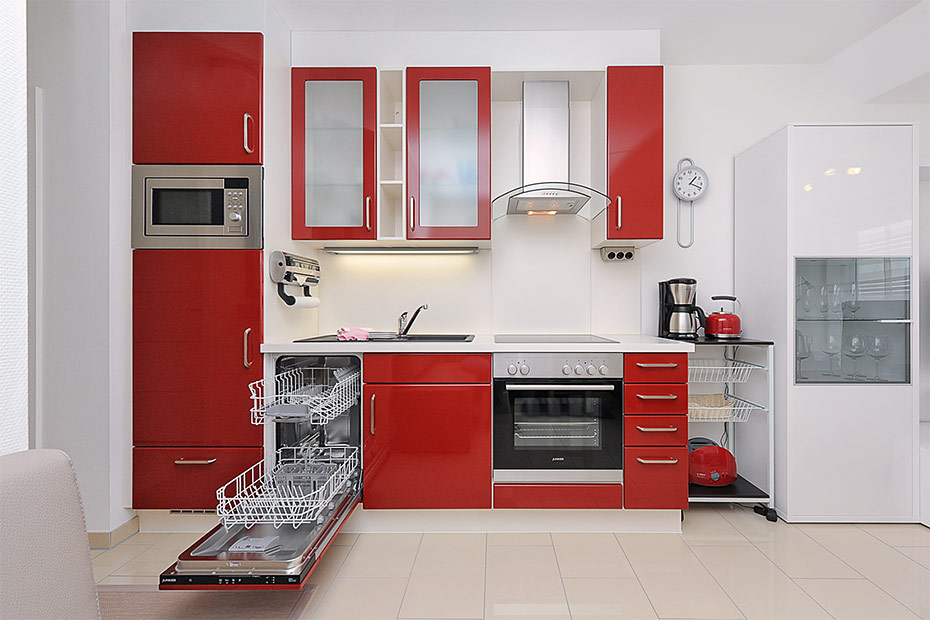 Ferienwohnung „Seedeich“ - Wohnzimmer mit integriertem Küchenbereich