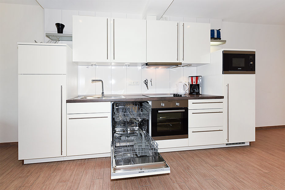 Ferienwohnung „Seewind“ - Wohnzimmer mit integriertem Küchenbereich