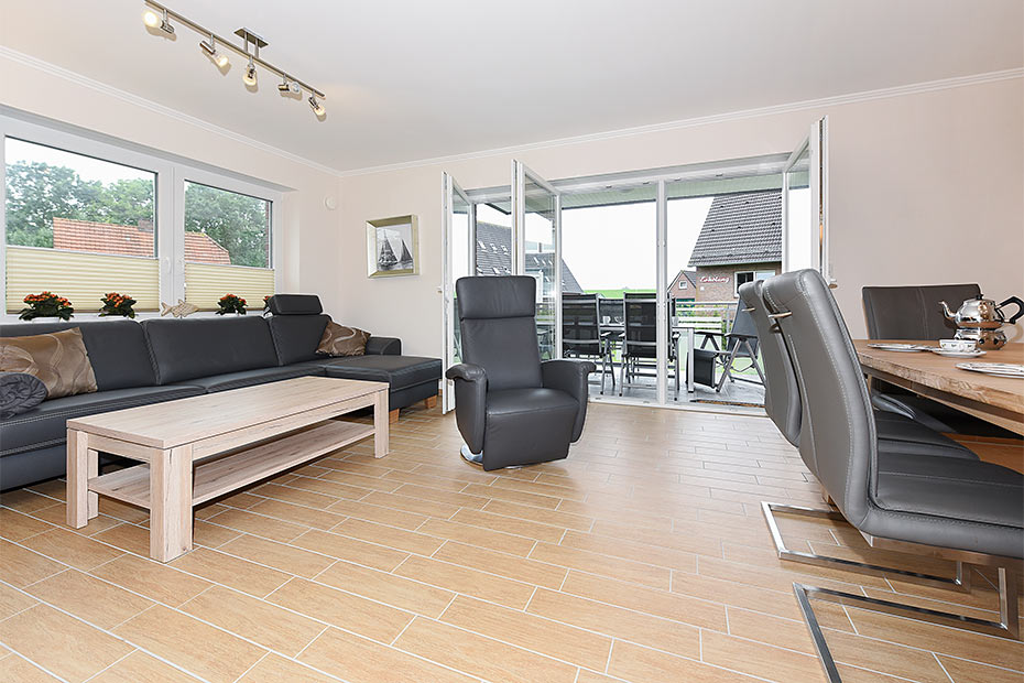 Ferienwohnung „Zolltor“ - Wohnzimmer mit integriertem Küchenbereich