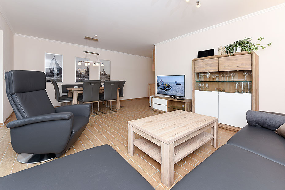 Ferienwohnung „Zolltor“ - Wohnzimmer mit integriertem Küchenbereich
