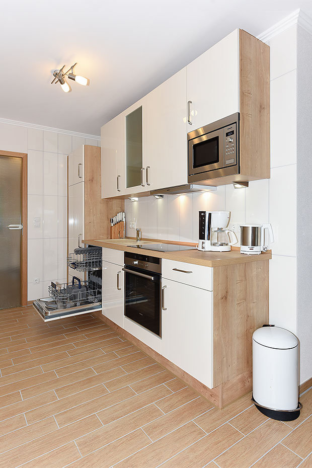 Ferienwohnung „Zolltor“ - Wohnzimmer mit integriertem Küchenbereich