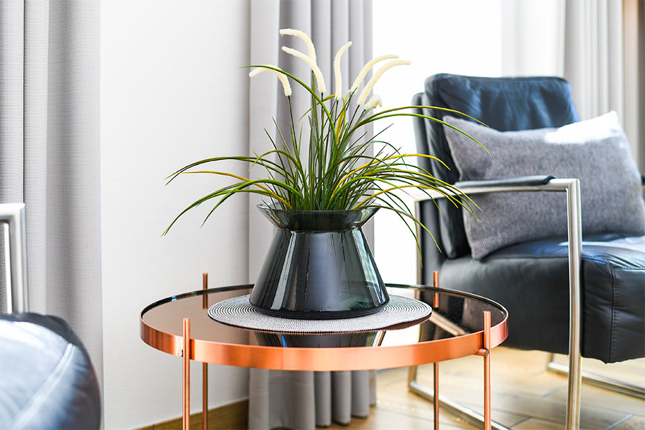 Ferienwohnung „Buhne 5“ - Wohnzimmer mit integriertem Küchenbereich