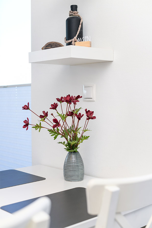 Ferienwohnung „Buhne 6“ - Wohnzimmer mit integriertem Küchenbereich