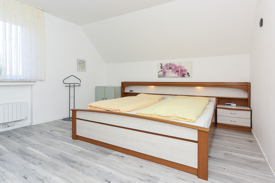 Ferienwohnung „Wellenrauschen“ - Schlafzimmer