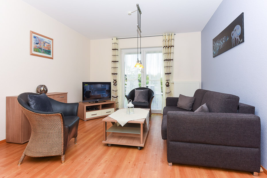 Ferienwohnung „Wattenmeer“ (1) - Wohnraum mit integrierter Küche