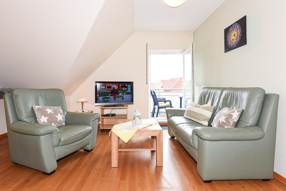 Ferienwohnung „Nordstern“ (2) - Wohnraum mit integrierter Küche