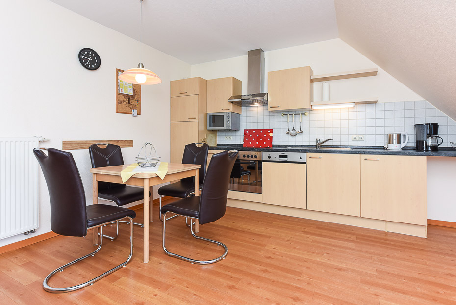 Ferienwohnung „Nordstern“ (2) - Wohnraum mit integrierter Küche