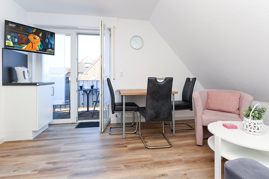 Ferienwohnung „Abendstern“ (5) - Wohnraum mit integrierter Küche