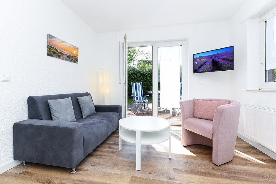 Ferienwohnung „Nordseewelle“ (6) - Wohnraum mit integrierter Küche