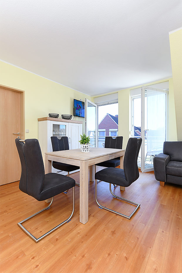 Ferienwohnung „Flut“ - Wohnraum mit integrierter Küche