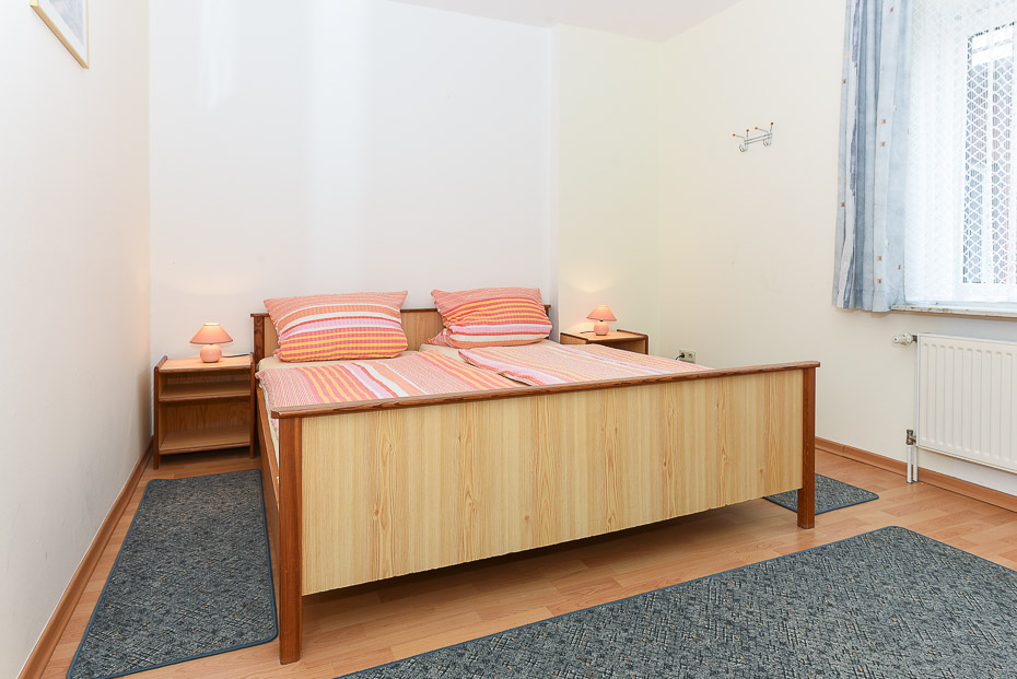 Ferienwohnung 2 - Schlafzimmer