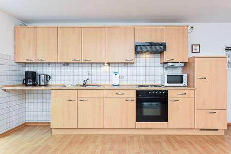 Ferienwohnung 3 - Wohnzimmer mit integriertem Küchenbereich