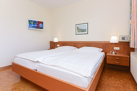 Doppelzimmer Nichtraucher I - Zimmer