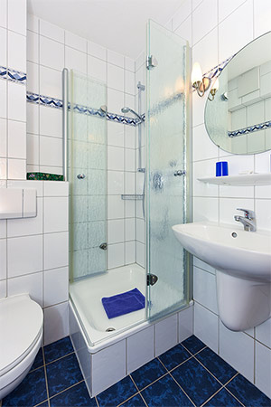 Doppelzimmer Nichtraucher I - Badezimmer