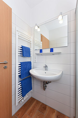 Doppelzimmer Nichtraucher I - Badezimmer