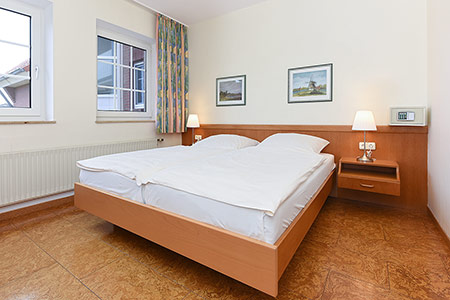 Doppelzimmer Nichtraucher I - Zimmer