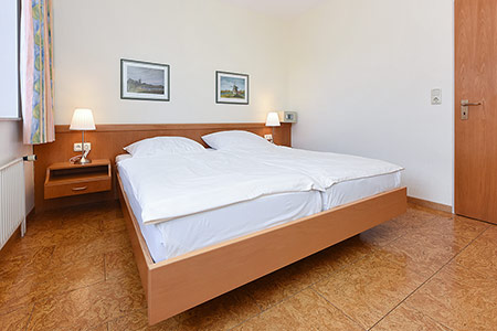 Doppelzimmer Nichtraucher I - Zimmer