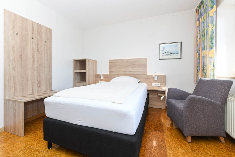 Einzelzimmer Nichtraucher I - Zimmer