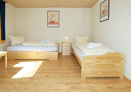 Ferienwohnung „Wattenleuchten“ - Schlafzimmer 2/Kinderzimmer
