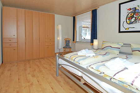 Ferienwohnung „Wattenleuchten“ - Schlafzimmer 1